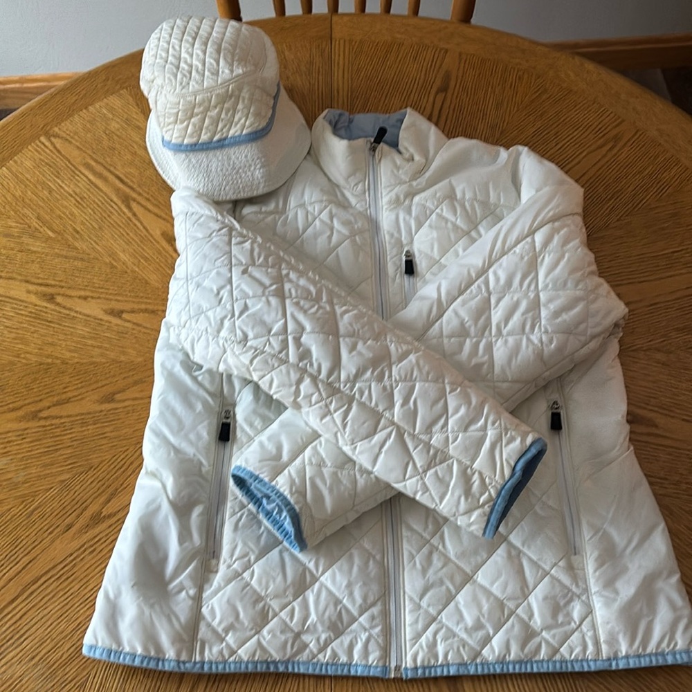 Women’s Lands End quilted jacket and coordinating hat